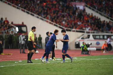 Hanoi-Vietnam-19 Kasım 2019: Siwakorn tiatrakul Tayland futbolcusu Fifa Dünya Kupası Katarı 2022 'de Vietnam' a karşı benim dinh stadyumumda, Vietnam
