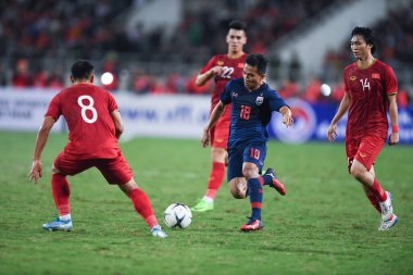 Hanoi-Vietnam-19 Kasım 2019: Chanathip şarkı sözü yazarı Tayland 'da Fifa Dünya Kupası Katarı 2022' de Vietnam 'a karşı benim dinh stadyumumda