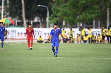 Laguna-Filipin-5 Aralık 2019: Tayland Futbol Stadyumu, Filipin 'de Vietnam' a karşı SEAGAMES 2019 sırasında Suphanat Mueanta # 17 Tayland Oyuncusu