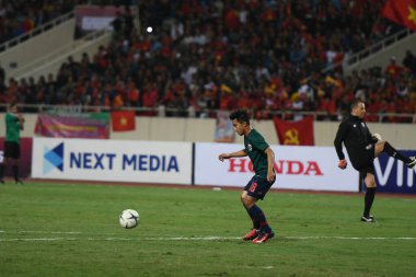 Hanoi-Vietnam-19 Kasım 2019: Chanathip şarkı sözü yazarı Tayland 'da Fifa Dünya Kupası Katarı 2022' de Vietnam 'a karşı benim dinh stadyumumda