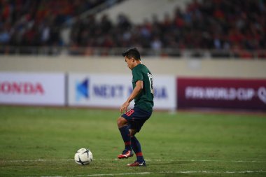 Hanoi-Vietnam-19 Kasım 2019: Chanathip şarkı sözü yazarı Tayland 'da Fifa Dünya Kupası Katarı 2022' de Vietnam 'a karşı benim dinh stadyumumda