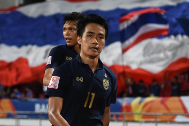 Bangkok-Tayland-11 Ocak 2020: Tayland 'daki Rajamankala Stadyumu' nda Tayland ile Avustralya maçı arasında 2020 yılındaki AFC U23 şampiyonasında Arnon amornlerdsak oyuncusu