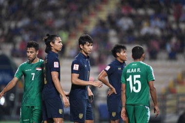 Bangkok-Tayland-14 Ocak 2020: Tayland rajamankala Stadyumu 'nda Tayland' a karşı Irak 'a karşı 2020 yılındaki AFC U23 şampiyonluğu sırasında Thitatorn Auksornsri # 3 numaralı Tayland oyuncusu görev başında