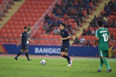 Bangkok-Tayland-14 Ocak 2020: Kannarin Tawornsak # 21 Tayland futbolcusu 2020 yılında Tayland ile Irak arasında Tayland rajamankala Stadyumu, Tayland