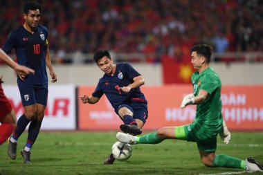 Hanoi-Vietnam-19 Nov 2019:Suphachok sarachart Player of thailand during fifa world cup qatar 2022 against Vietnam at My dinh stadium,Vietnam