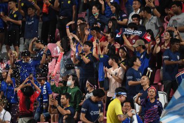 Bangkok-Tayland-11 Ocak 2020: Tayland 'daki rajamankala stadyumunda 2020 U23 şampiyonluğu sırasında Tayland' a karşı oynanan maçın kimliği belirsiz taraftarı