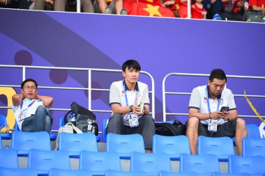 Laguna-Filipin-5 Aralık 2019: Tayland SEAGAMES 2019 sırasında Sintaweechai hathairattanakul personeli Binan futbol stadyumunda Vietnam 'a karşı, Filipin