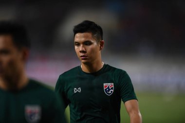 Hanoi-Vietnam-19 Kasım 2019: Narubordin Weerawatnodom Tayland futbolcusu Fifa Dünya Kupası Katarı 2022 'de Vietnam' a karşı benim dinh stadyumumda