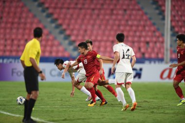 Bangkok-Tayland-16 Ocak 2020: Nguyen quang hai # 19 vietnam oyuncusu 2020 AFC U23 şampiyonluğu sırasında DPR Korea 'ya karşı Tayland rajamankala Stadyumu' nda