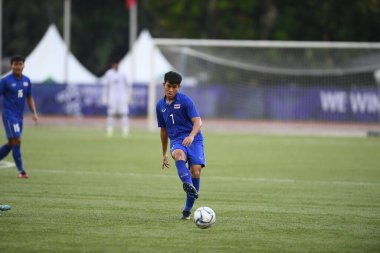Laguna-Philippine-5 Aralık 2019: Wisarut imura # 7 Tayland futbolcusu SEAGAMES 2019 sırasında Vietnam 'a karşı binan futbol stadyumu, Filipinler