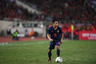 Hanoi-Vietnam-19 Kasım 2019: Chanathip şarkı sözü yazarı Tayland 'da Fifa Dünya Kupası Katarı 2022' de Vietnam 'a karşı benim dinh stadyumumda