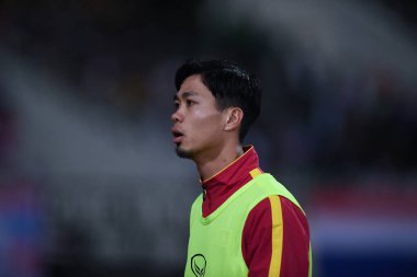 Hanoi-Vietnam-19 Kasım 2019: Fifa Dünya Kupası Katar 2022 'de Vietnam' a karşı Vietnam 'daki My Dinh Stadyumu, Vietnam' da oynanan Vietnam Kupası 'da Vietnam' ın 10 numaralı oyuncusu.