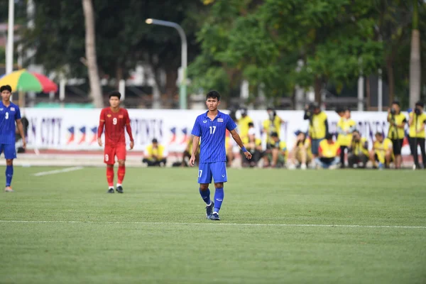 Laguna-Filipin-5 Aralık 2019: Tayland Futbol Stadyumu, Filipin 'de Vietnam' a karşı SEAGAMES 2019 sırasında Suphanat Mueanta # 17 Tayland Oyuncusu