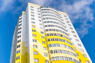 renkli yüksek binalar, yerleşim alanları, yeni binalar