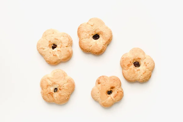 Beyaz arka planda bisküviler, hamur işleri 