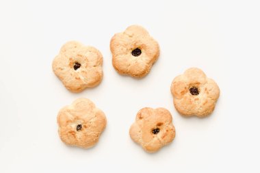 Beyaz arka planda kurabiyeler, beyaz arkaplanda kurabiyeler, beyaz arkaplanda çay için şekerler. 