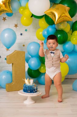 Önce çocuk kaza yaptı.