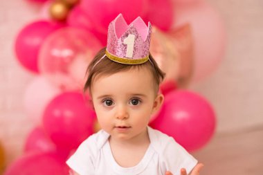 Kızlar için ilk doğum günü partisi