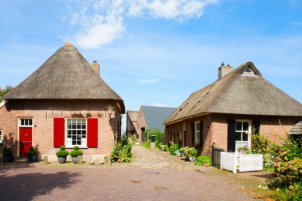 Liten stad i Nederländerna — Stockfoto