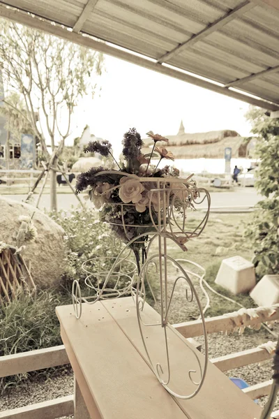 꽃과 자전거 — 스톡 사진