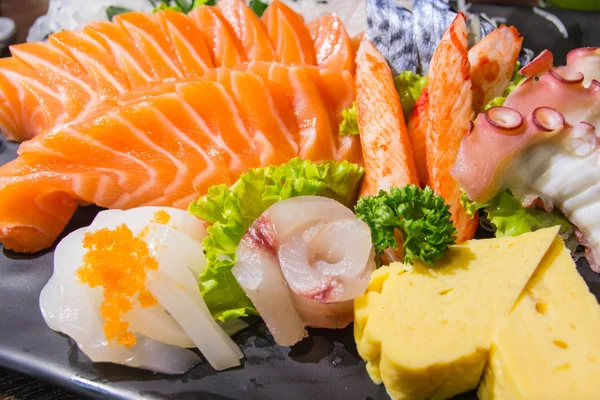 Sashimi ingesteld op plaat — Stockfoto