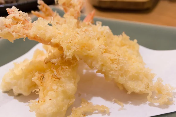 Tempura de camarão na placa — Fotografia de Stock