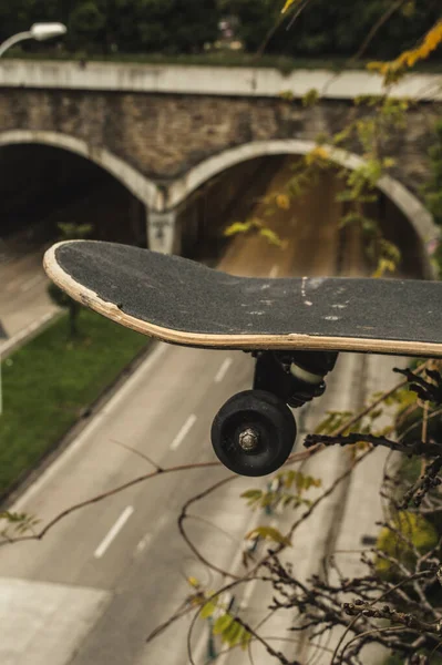 Skateboard Een Park Herfst — Stockfoto