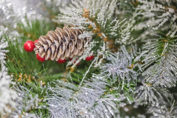 Spruce Cone Red Berries Branch Decorate Christmas Tree Celebrating Christmas — Stock Photo, Image