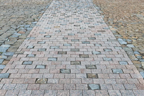 石の花崗岩の道路の地平線 背景を見下ろす 石の方向道路のテクスチャ — ストック写真