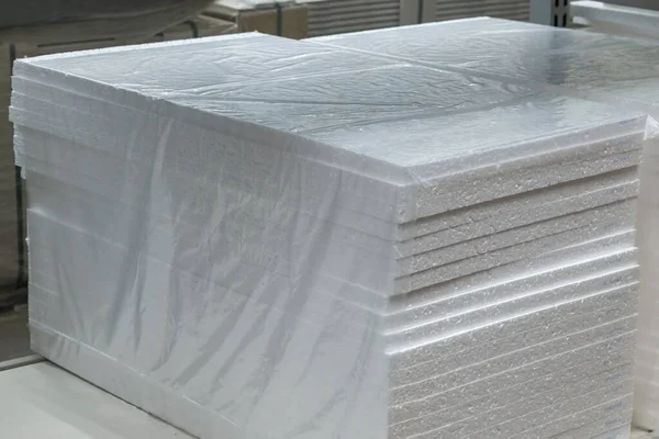 Een Stapel Wit Geëxpandeerd Polystyreen Wordt Een Verpakking Verkocht Bouwmaterialen — Stockfoto