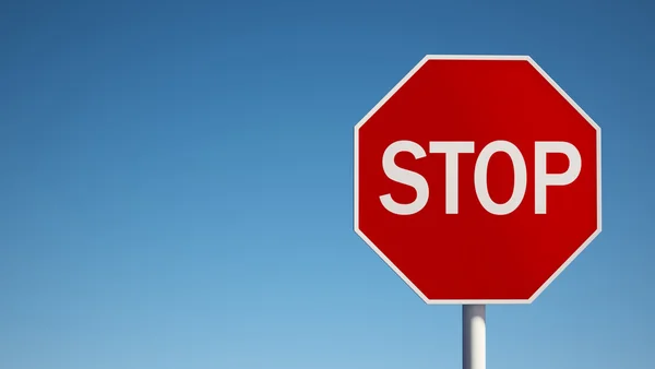 Stop segno con ritaglio Pat — Foto Stock