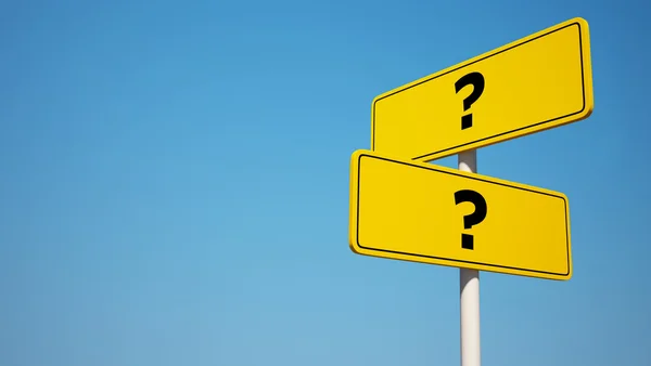 Question Signpost with Clipping Pat — Stock Photo, Image