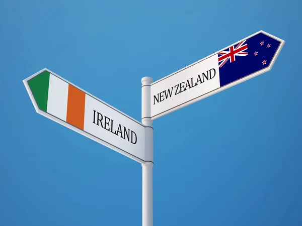 Nieuw-Zeeland Ierland teken vlaggen Concept — Stockfoto