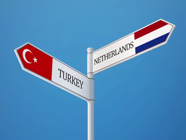 Turkiet Nederländerna underteckna flaggor koncept — Stockfoto