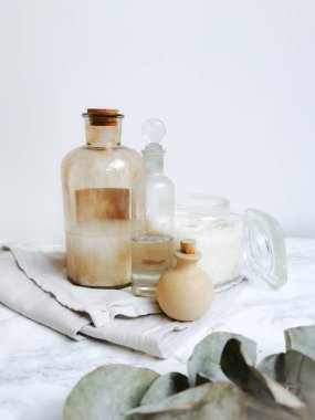 DIY banyo sabunu okaliptüs gibi doğal ürünlerden yapılır.