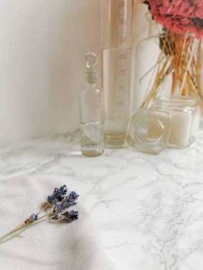 Ev yapımı sıfır atık, ekolojik ve çok amaçlı çamaşır deterjanı veya temizlik için hammadde