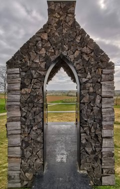 Helshoven, Haspengouw bölgesindeki Helsheaven yüzen şapeli. Bölgedeki eski kiraz ağaçlarından yapılmış..