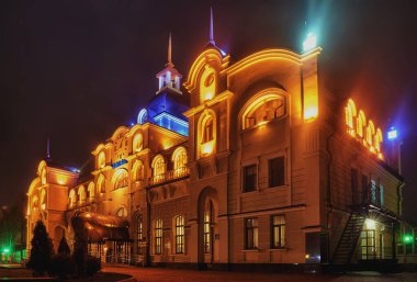 Lutsk Gece Tren İstasyonu (Ukrayna).