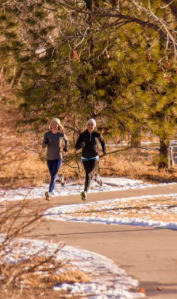 İki genç kadın için bir maraton eğitim