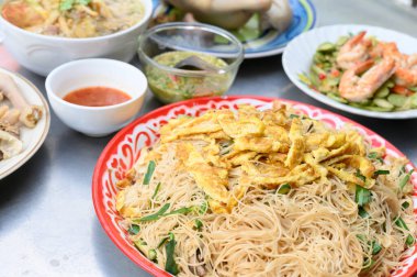 Çin Yeni Yılı, Çin kültüründe ataların ve tanrıların yiyecek ve içeceklerle kutlandığı bir yıl.