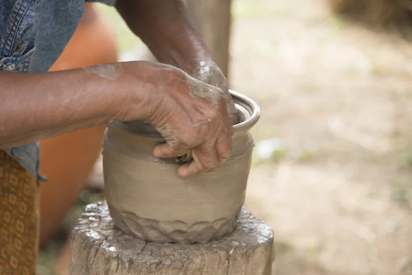 Kadınlar potters, esnaf ve yaratıcı
