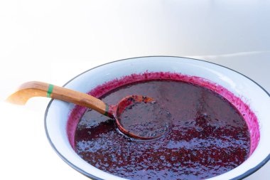 Olgun üzümlerden yapılan pişirme