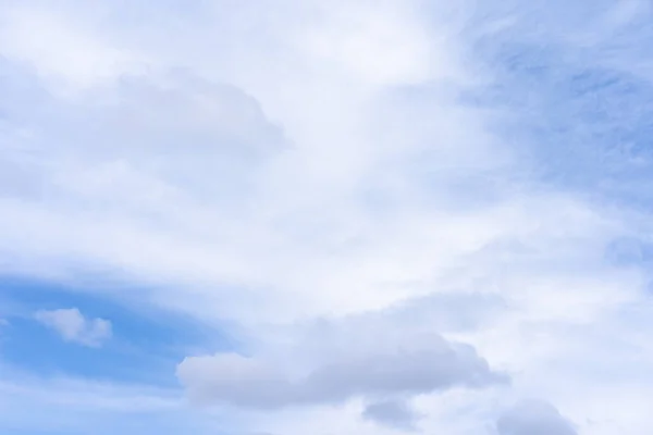 Nuvens Céu Azul — Fotografia de Stock