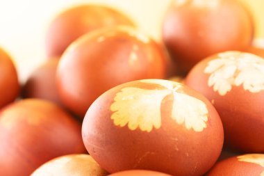 Paskalya tatili için boyanmış yumurtalar.