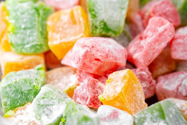 Farklı renkte Arap tatlıları