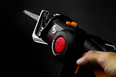 Karşılıklı testerenin insan kullanımı