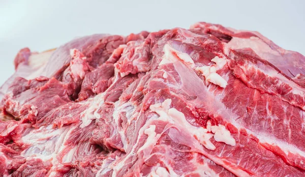 Нарезанное Сырое Мясо Белом Фоне — стоковое фото