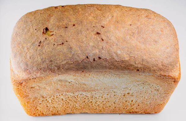 Brotlaib Auf Weißem Hintergrund Isoliert — Stockfoto
