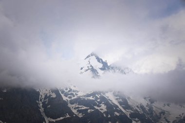 Avusturya 'dan Glossglockner' a inanılmaz bir manzara. Temmuz 'da kar yağacak..