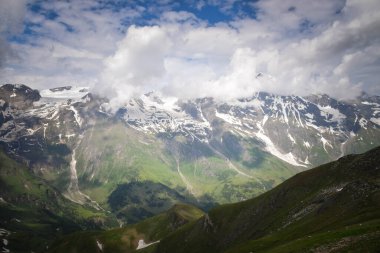 Avusturya 'dan Glossglockner' a inanılmaz bir manzara. Temmuz 'da kar yağacak..